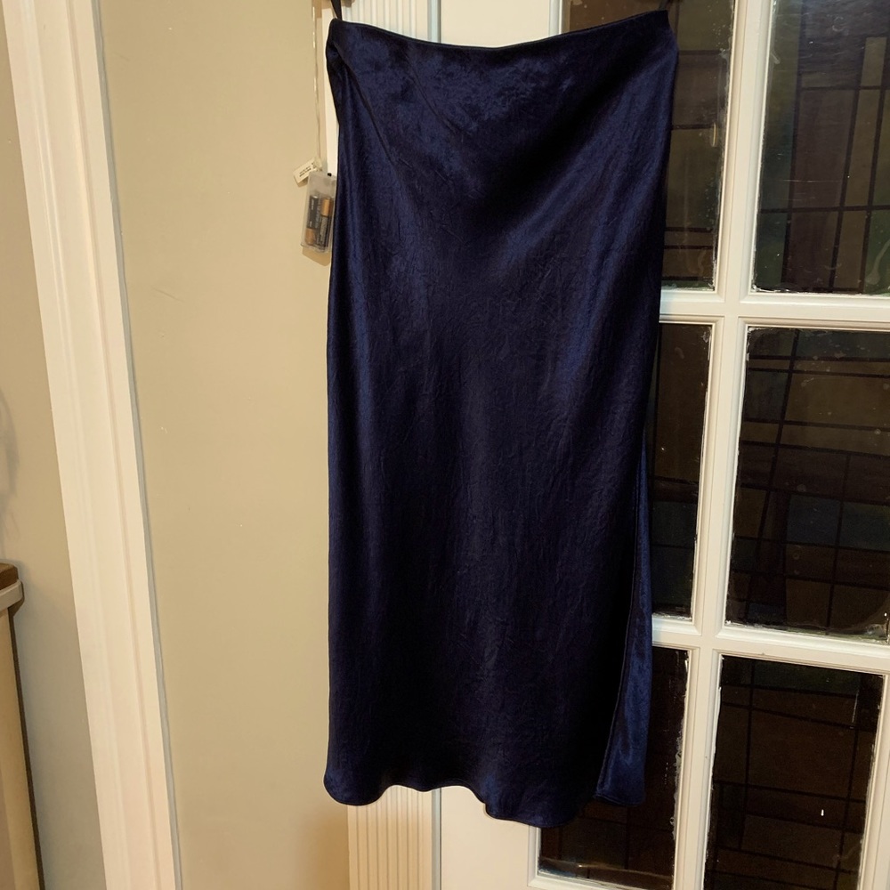 Aritzia Babaton Slip Midi Size 8, new without tags